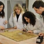 <a class="standard-btn default-btn" href="https://www.scuolemestieridarte.it/scuola/scuola-per-artigiani-restauratori-maria-luisa-rossi-torino/">Scuola per Artigiani Restauratori Maria Luisa Rossi</a>